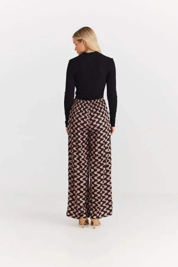 Daisy Says Hannah Pants - Squiggle Online