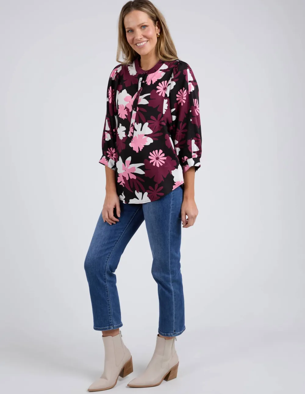 elm_hadley_floral_top_2.webp ELM Hadley Floral Top Hot