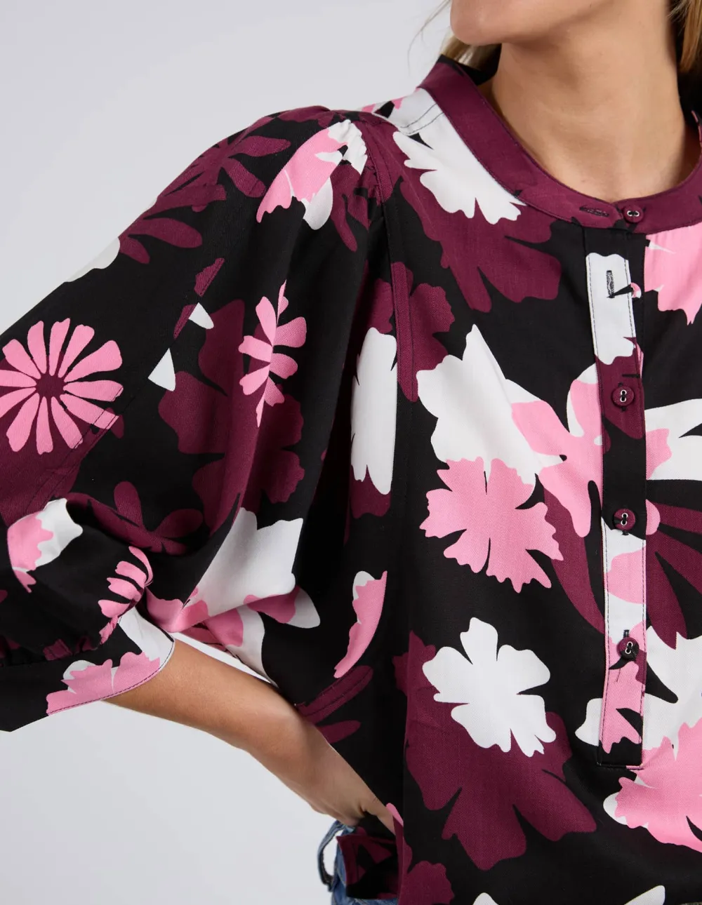 elm_hadley_floral_top_5.webp ELM Hadley Floral Top Hot