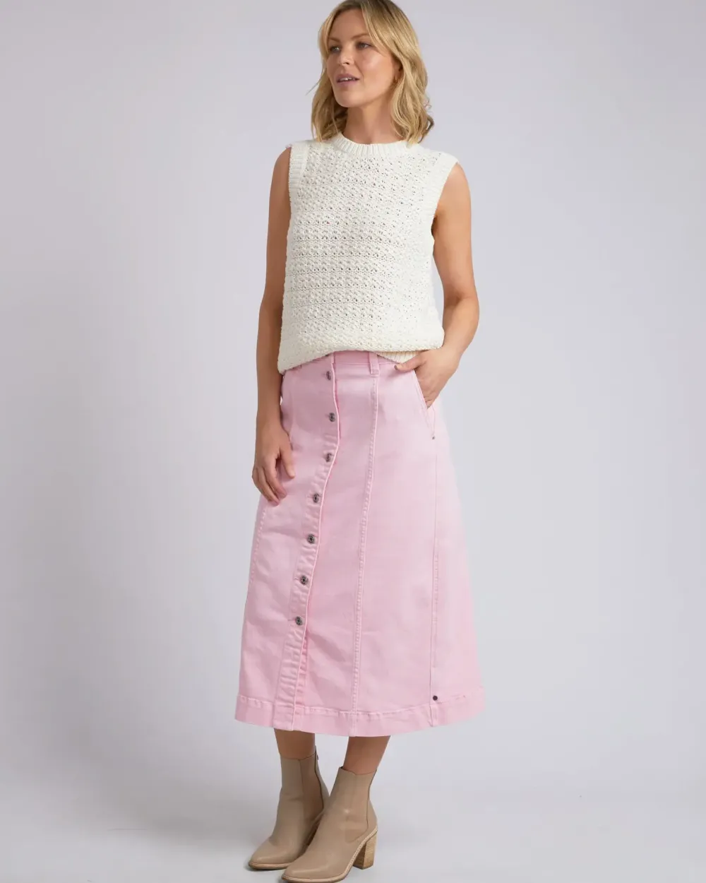 elm_x_janey_forbes_janey__4.webp ELM x Janey Forbes Janey Knit Vest Sale