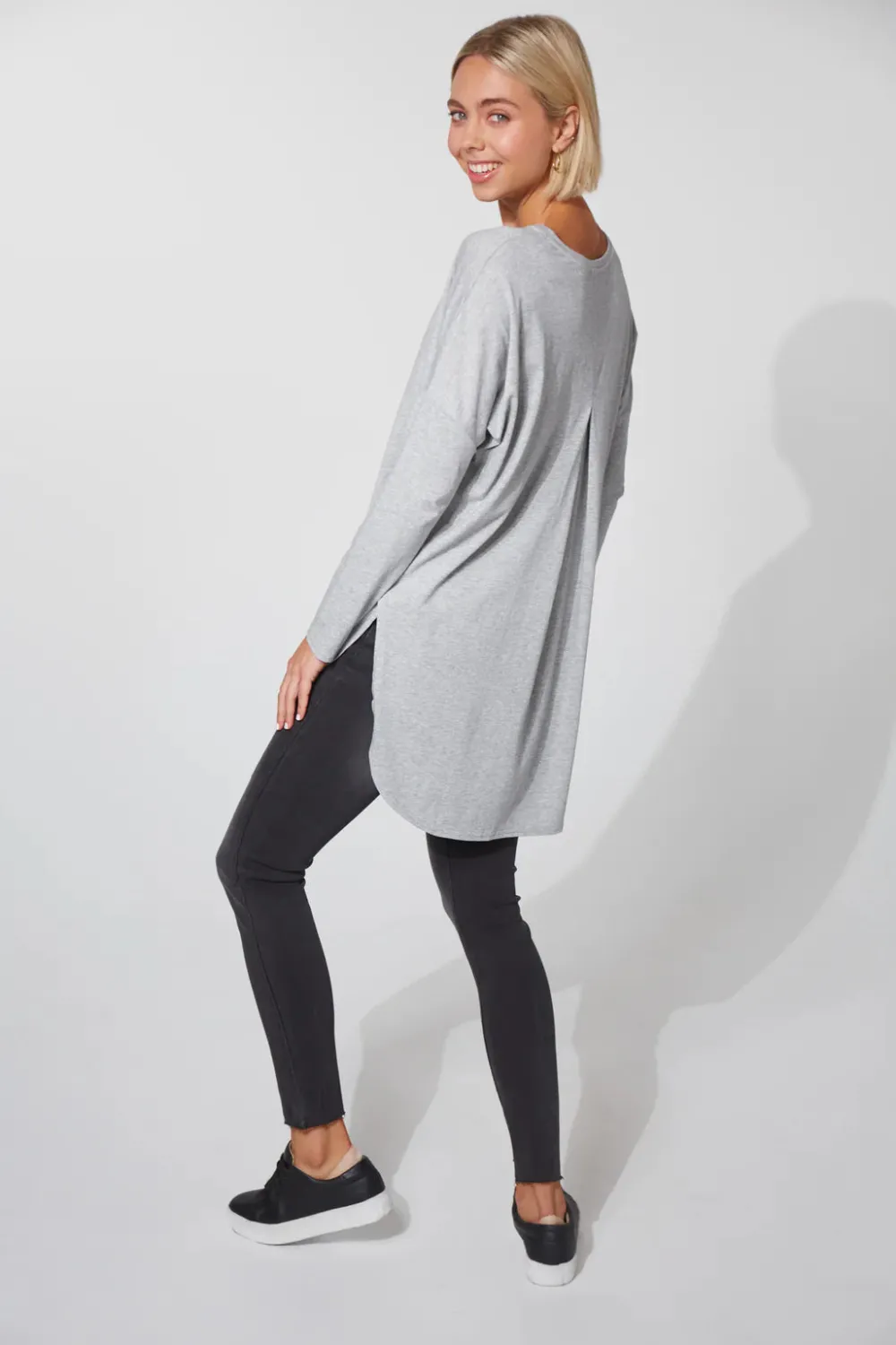 haven_tavini_long_sleeve__1.webp Haven Tavini Long Sleeve T-Shirt - Cloud Fashion