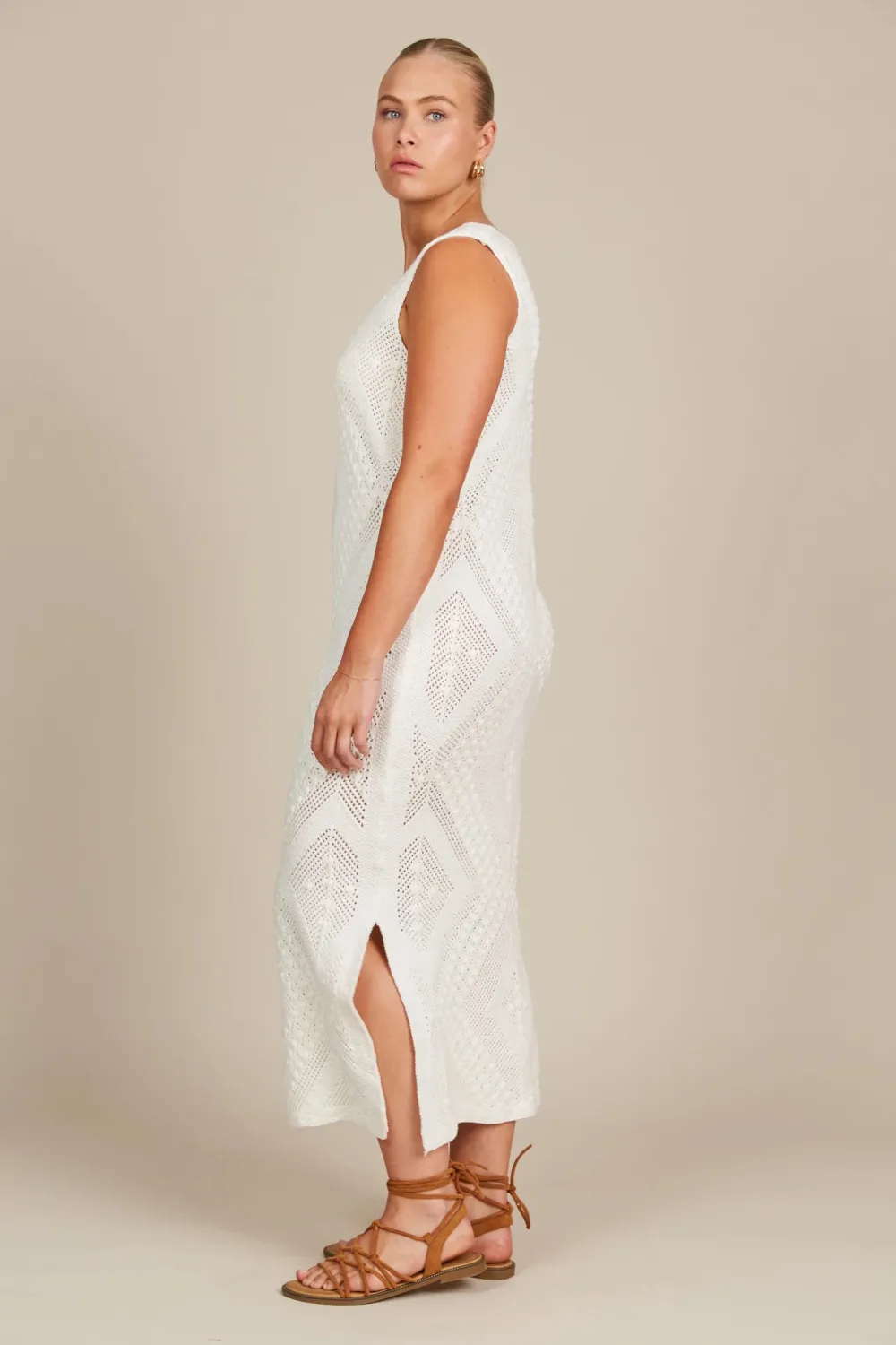 isle_of_mine_sylvie_dress_1.webp Isle Of Mine Sylvie Dress - Lotus Fashion
