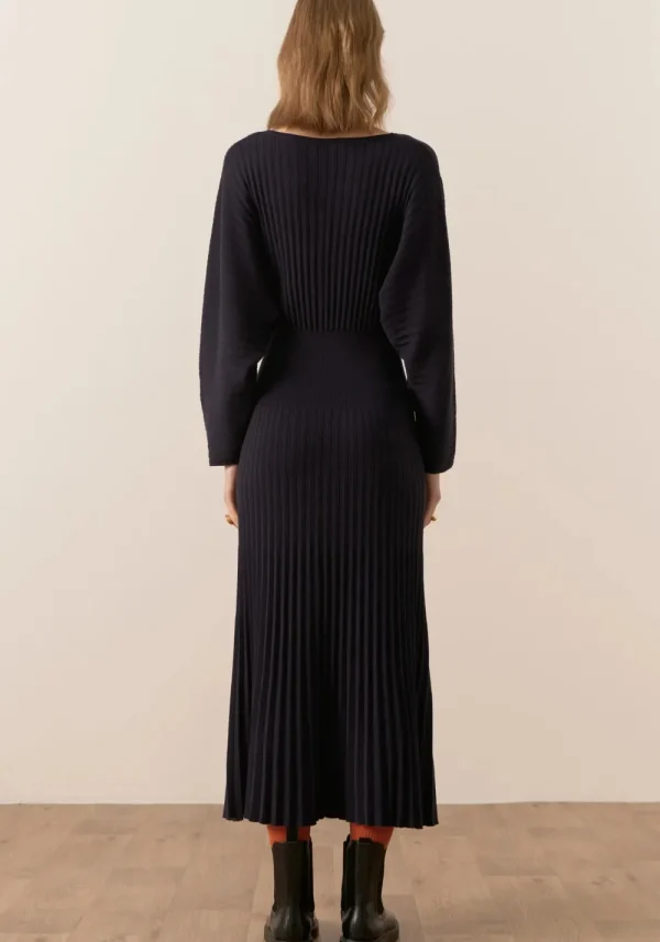 POL Gizelle Pleated Maxi Dress Fashion