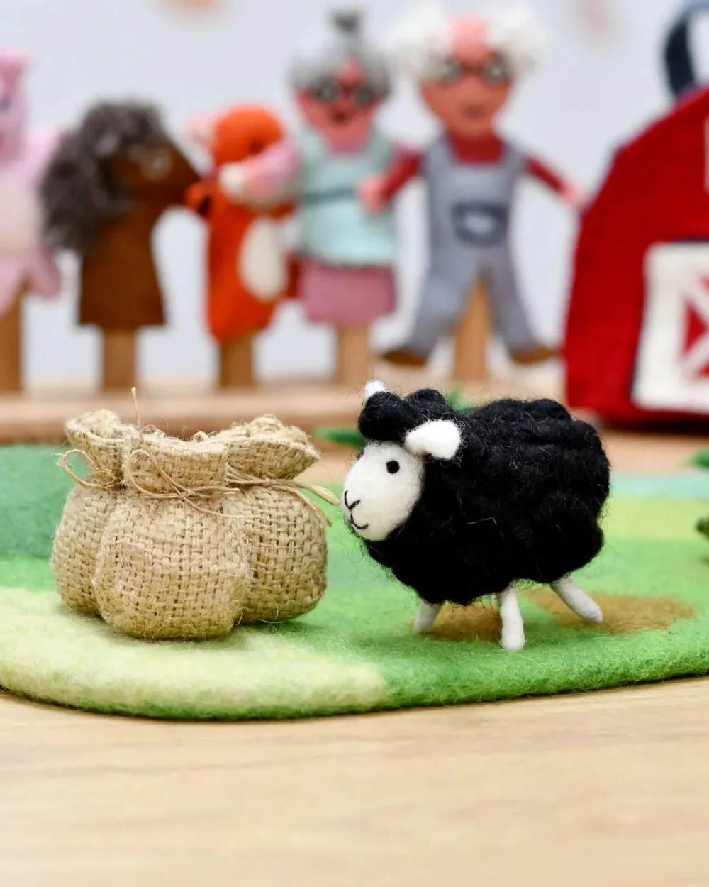 tara_treasure_felt_baa_ba_1.webp Tara Treasures Tara Treasure Felt Baa Baa Black Sheep Set Outlet